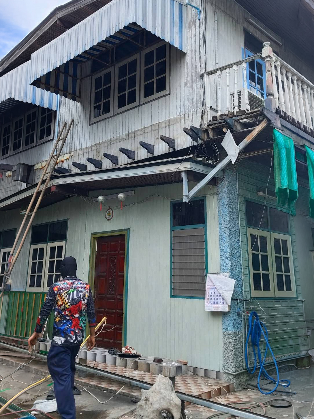 43 - https://ธีราวุฒิทุบตึก.com | ธีราวุฒิ ทุบตึก รับรื้อถอนบ้าน อาคาร สำนักงาน โรงงาน โกดัง ให้ราคาสูง รับซื้อบ้านไม้เก่า จ่ายสดทันที รื้อถอนฟรี พร้อมเคลียร์พื้นที่ ประเมินราคาฟรี กรุงเทพฯ และปริมณฑล